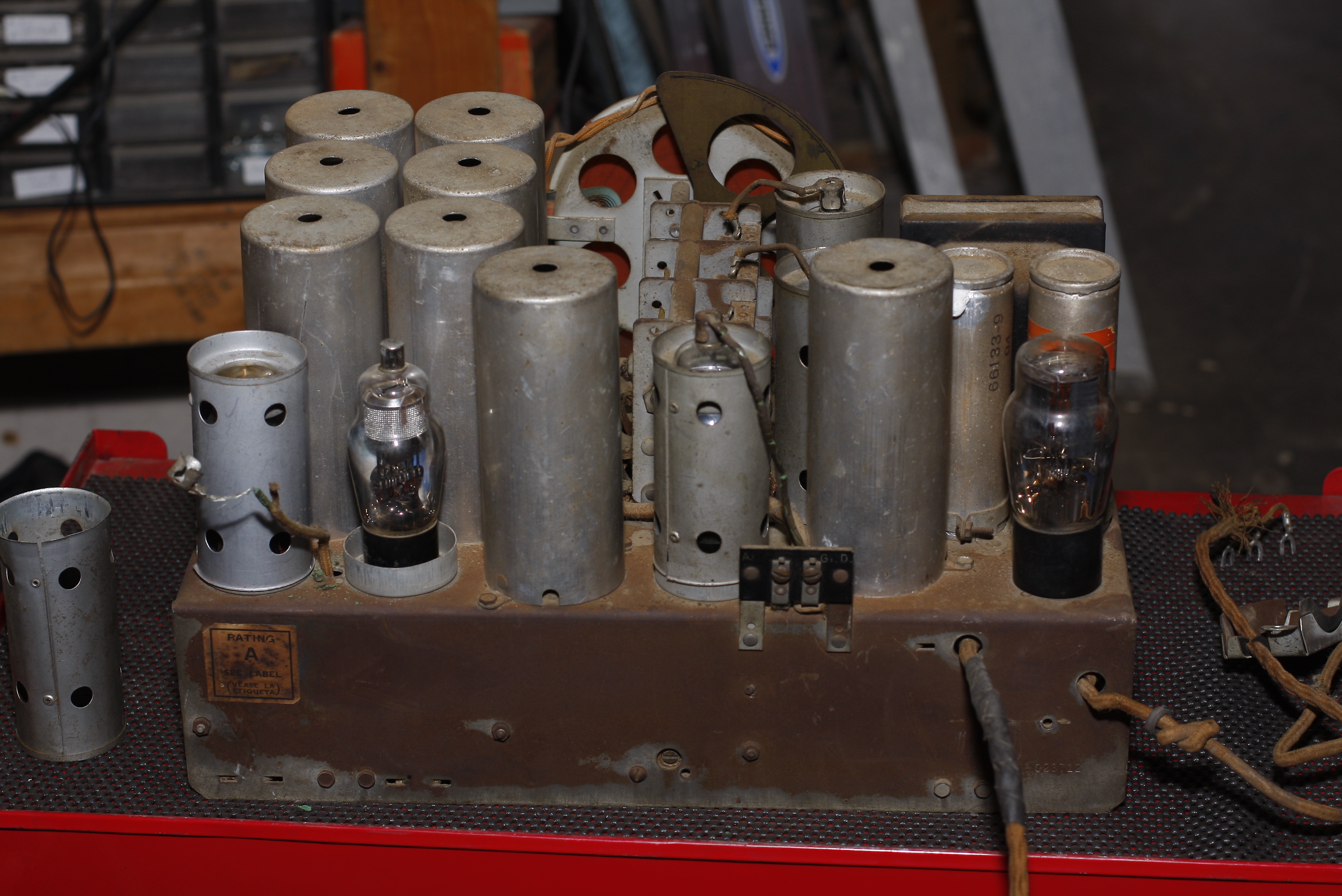 RCA 128 chassis rear